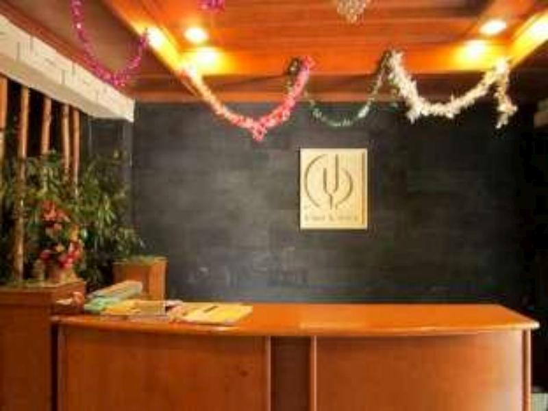 Mutiara Hotel Malang Extérieur photo